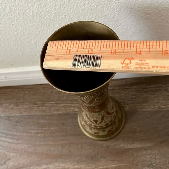 Vintage brass Taper vase h 10.5 inch - Picture 3 of 9